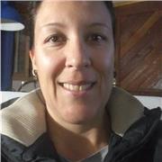 Professora com experiência em sala de aula e na elaboração de atividades avaliativas