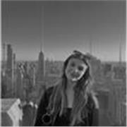 Soy estudiante universitaria del doble grado bilingüe de Derecho y Estudios internacionales en la UC3M. Tengo el C2 de inglés.