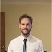 Muy proactivo y sociable. Buena habilidad para comunicar