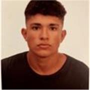 Me defino como una persona activa, responsable y con mucha energía. Me gusta trabajar con personas, especialmente con niños/jovens