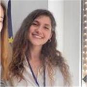 Laureanda magistrale in Traduzione Specialistica e Interpretazione di Conferenza offre lezioni di inglese