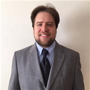 Offro lezioni private a bambini delle scuole elementari e medie, adattandole alle loro esigenze.