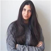 Insegnante con esperienza decennale per allievi di elementari e medie, e di materie umanistiche per gli studenti delle superiori