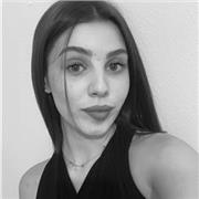 Aiuto bambini e ragazzi a svolgere i loro compiti, facendoli appassionare a ciò che fanno, perché la scuola deve essere un piacere