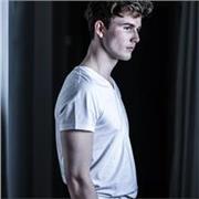 Musikproduktion lernen auf einer theoretischen und praktischen Ebene