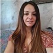 Laureata in biologia, matematica e scienze medie, chimica e biologia superiori e universita