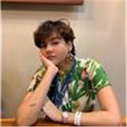 Dou aulas de redação para adultos e adolescentes