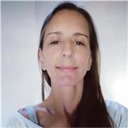 Profesora de Canto con más de 15 años de experiencia docente, titulada en Licenciatura en Música (Canto). 