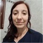 Laureata e con dottorato in biologia offre lezioni private a studenti universitari e di scuole medie-superiori