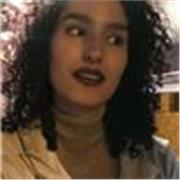 Egresada de la Universidad Pablo de Olavide con más de tres años de experiencia dando clases particulares de inglés y francés.