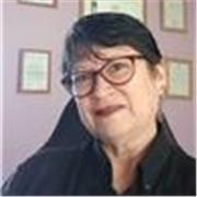 Profesora de apoyo escolar educación media