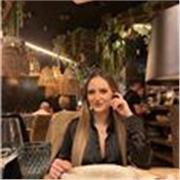 Economista graduada con experiencia en finanzas para impartir clases a cualquier nivel