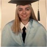 Profesora de Inglés especializada en la obtención de títulos oficiales: Cambridge, Aptis