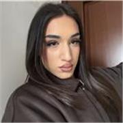 Studentessa con buone competenze in matematica