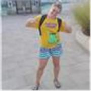 Profesora de liderazgo con gran capacidad de conectar con el grupo o el alumnado facilitando la transmisión de conceptos.