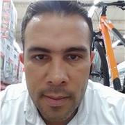 Profesor de matemáticas nativo ofrece clases particulares, a adultos y niños interesados