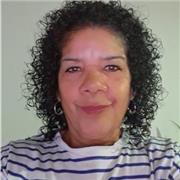 Profesional Universitario apta para dar apoyo educativo en el nivel de primaria en todas las materias.