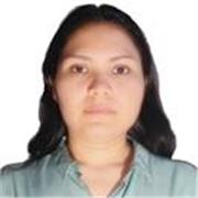 Profesora de inglés que imparte clases para niños de todas las edades