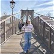 Profesora de inglés conversacional apta para todo nivel. 