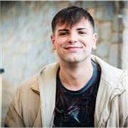 ¡Hola! Se ofrece profesor particular de apoyo para clases de inglés tanto de ESO, como Bachiller. Horarios flexibles