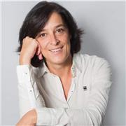 Profesor de contabilidad financiera y de costes con amplia experiencia docente