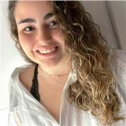 Graduada en Magisterio da clases de apoyo escolar y lectoescritura en Madrid