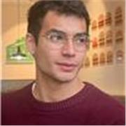Profesor de apoyo en diversas materias, como matemáticas, historia o filosofía
