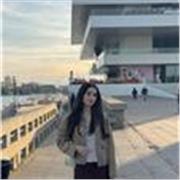 Graduada en Física con dos másteres. Clases de matemáticas, física y química a nivel de ESO y Bachillerato, presenciales y online