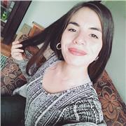 Licenciada en pedagogía en educación básica mención lenguaje. 
Especializada en desarrollo de lecto escritura