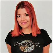 Ich biete als Muttersprachlerin individuellen Unterricht für alle Sprachniveaus und Alter.
Mit langjähriger Erfahrung und einer lockeren Atmosphäre unterstütze ich
Schüler und Erwachsene beim Lernen der spanischen Sprache