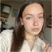 Studentessa universitaria, diploma liceo linguistico con certificazione B2 in inglese e spagnolo. Prediligo materie umanistiche