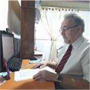 Profesor universitario de refuerzo da clases de inglés, lengua española, literatura española, literatura inglesa