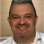 Profesor, Consultor y Tutor con mucha experiencia imparte clases dinámicas, útiles, combinando teoría y práctica. 