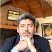 Profesor de filosofía, mentor de pensamiento crítico