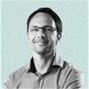 Designer avec plus de 15 ans d'expérience
donne cours de design graphique pour tous niveaux