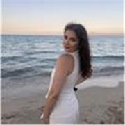 I would describe myself as a young person who is highly motivated to learn and work. I like helping others and learning new things every day. I have a lot of vitality and I am a happy person.
