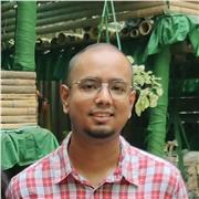 Passionate biology tutor for students of all levels.