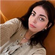 Ragazza laureata con certificato IELTS impartisce lezioni di inglese per tutti i livelli e le necessità