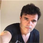 Madrelingua e Laureato in Lingua e Letteratura Spagnola offre lezioni di spagnolo