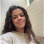 Soy una persona responsable, que sabe escuchar y me adapto al alumno en función de lo que necesite. Imparto clases de refuerzo de todas las materias de Educación Primaria.