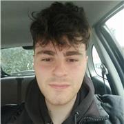 Studente di Conservatorio offre ripetizioni per elementari e medie. Offro lezioni anche di flauto traverso per principianti.