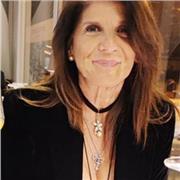 Offro lezioni individuali e personalizzate in base alle diverse esigenze e obiettivi con un approccio semplice ed attento.