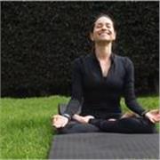 Yoga como un espacio de conexión interior y de autocuidado