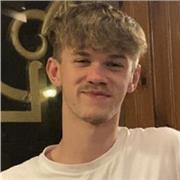 Psychology student at university providing lessons for students doing aqa a level psychology