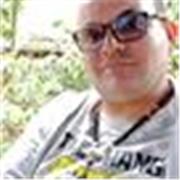 Tecnólogo en gastronomía y Sommelier, con conocimientos básicos en cocina colombiana, internacional y bebidas fermentadas