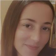 Docente di Italiano impartisce lezioni per stranieri