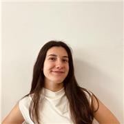 Estudiante del Grado en Economía en la Universidad de Sevilla, me encantaría dar clases para ayudar a aquellos que les cueste más.