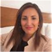 Me defino como una persona comprometida y empatíca. Soy docente universitario y me gusta enseñar y compartir