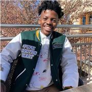 I make learning English simple and enjoyable.
Together, we’ll build your confidence and fluency step by step