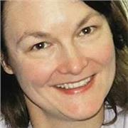 A senior-level coach with significant experience in professional services, specifically management consulting